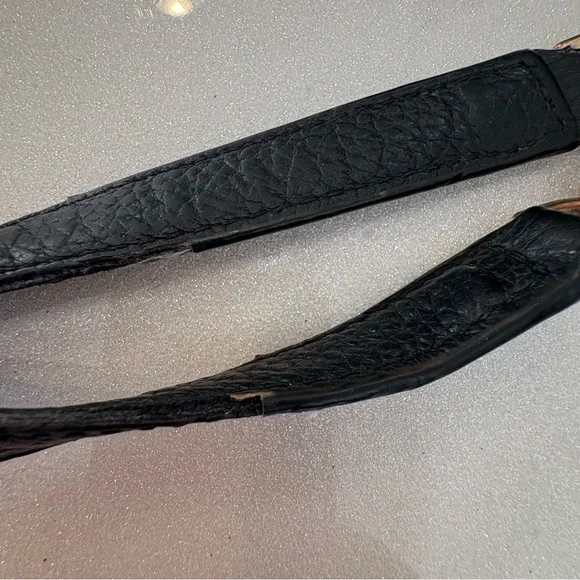 Michael Kors Jet Set Pebbled Leather
Shoulder Bag - Picture 6 of 14